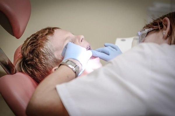 Dentiste : Qu’est-ce que le taux URSAFF ?
